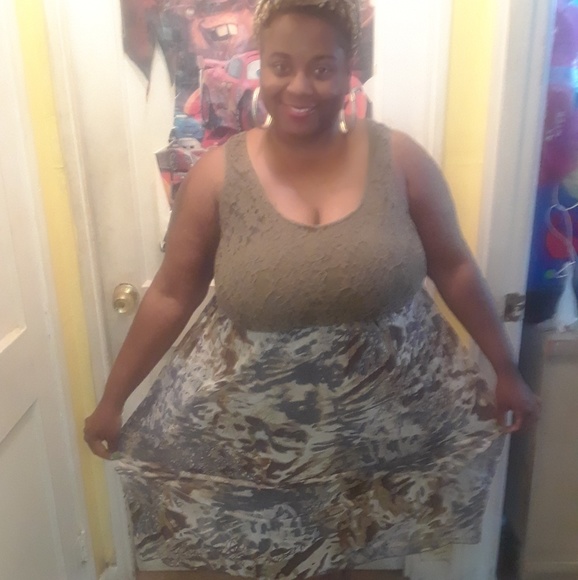 Green Pleated Dress - Picture 1 of 4